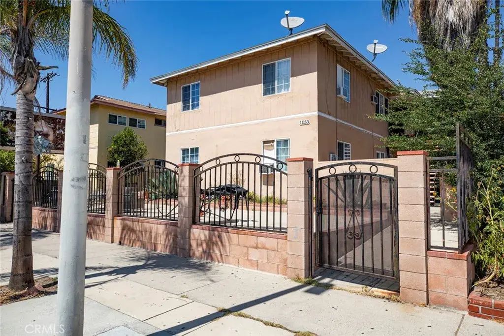 11153 Sherman, Los Angeles