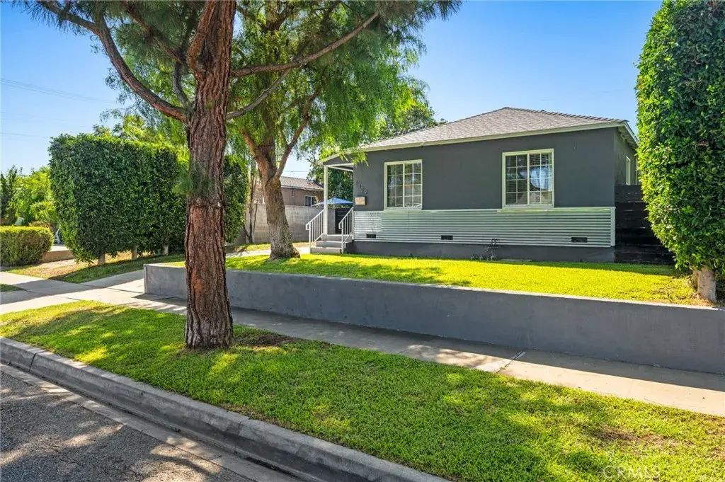 5309 Premiere Avenue, Lakewood