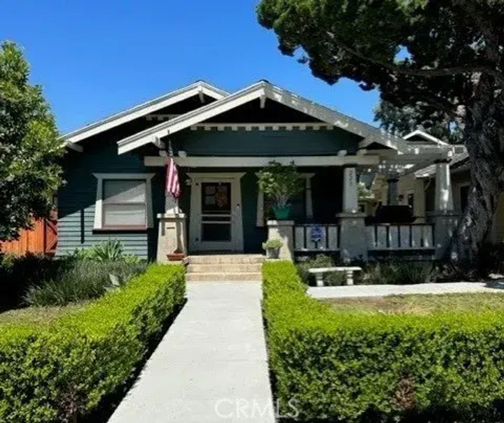 221 E Foothill, Glendora