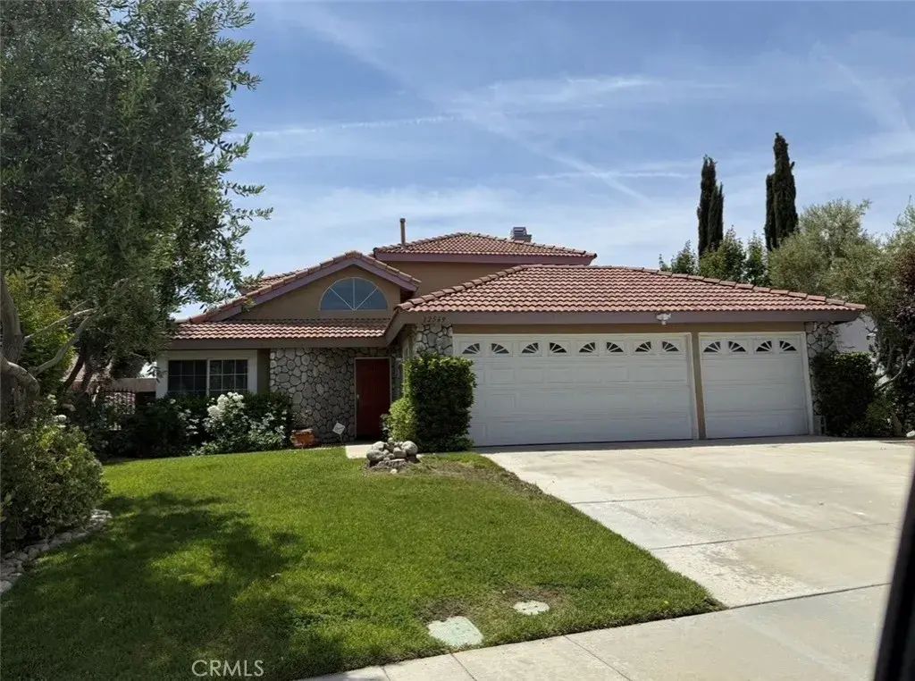 12569 Blazing Star, Victorville