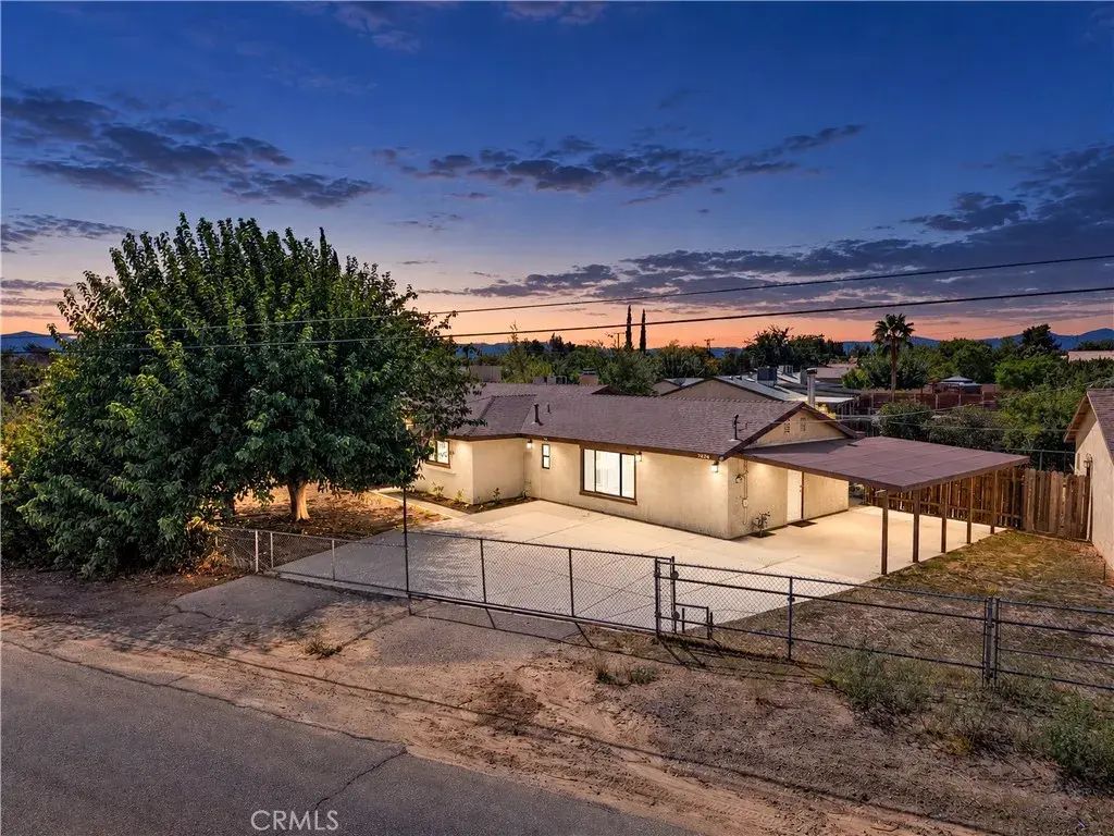 7684 Oakwood Avenue, Hesperia
