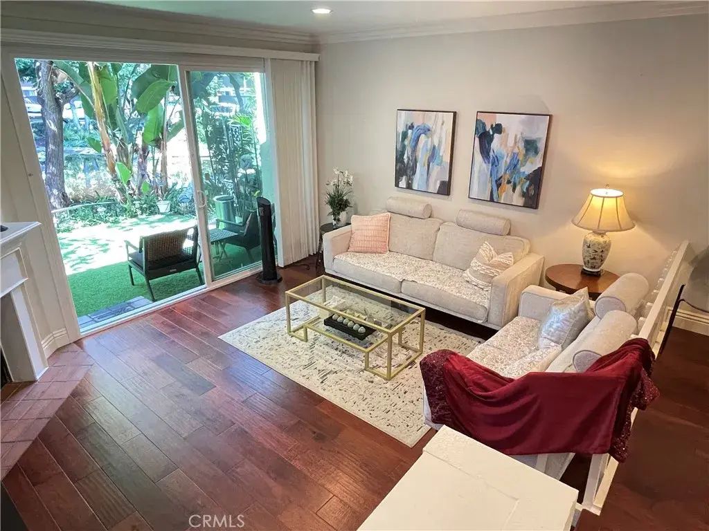 249 Pineview, Irvine