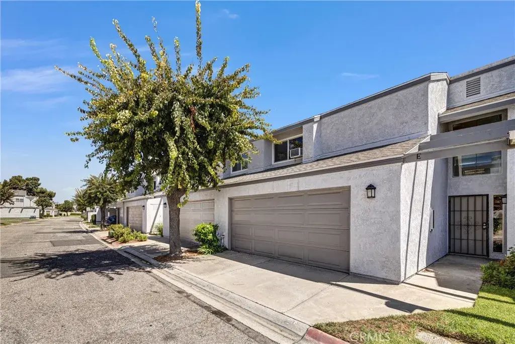 4828 W 5th E, Santa Ana