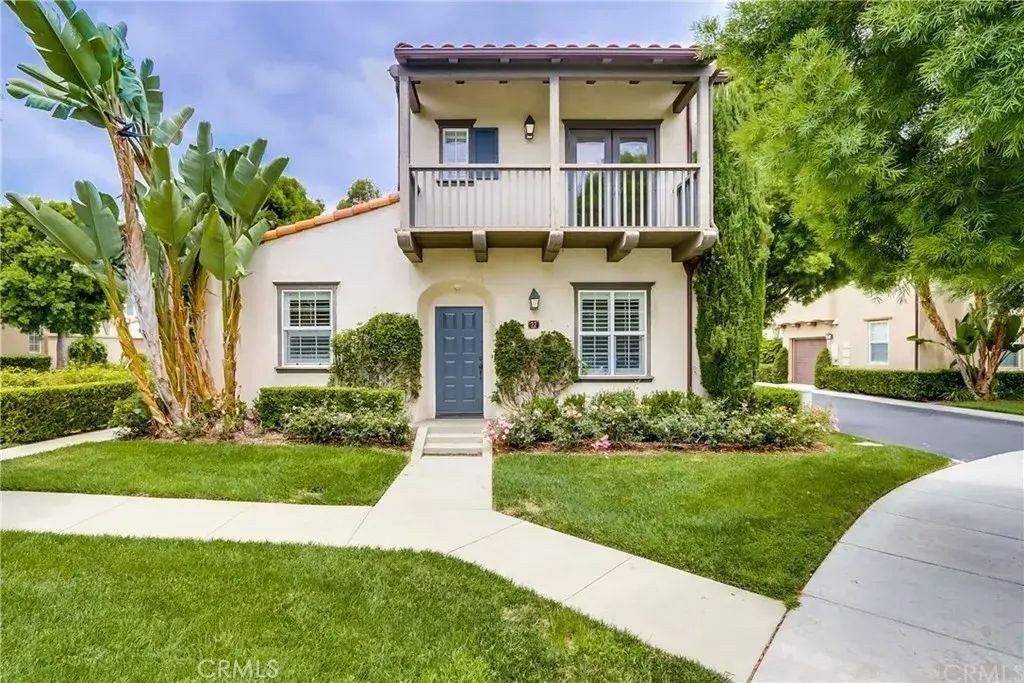 22 Duet, Irvine