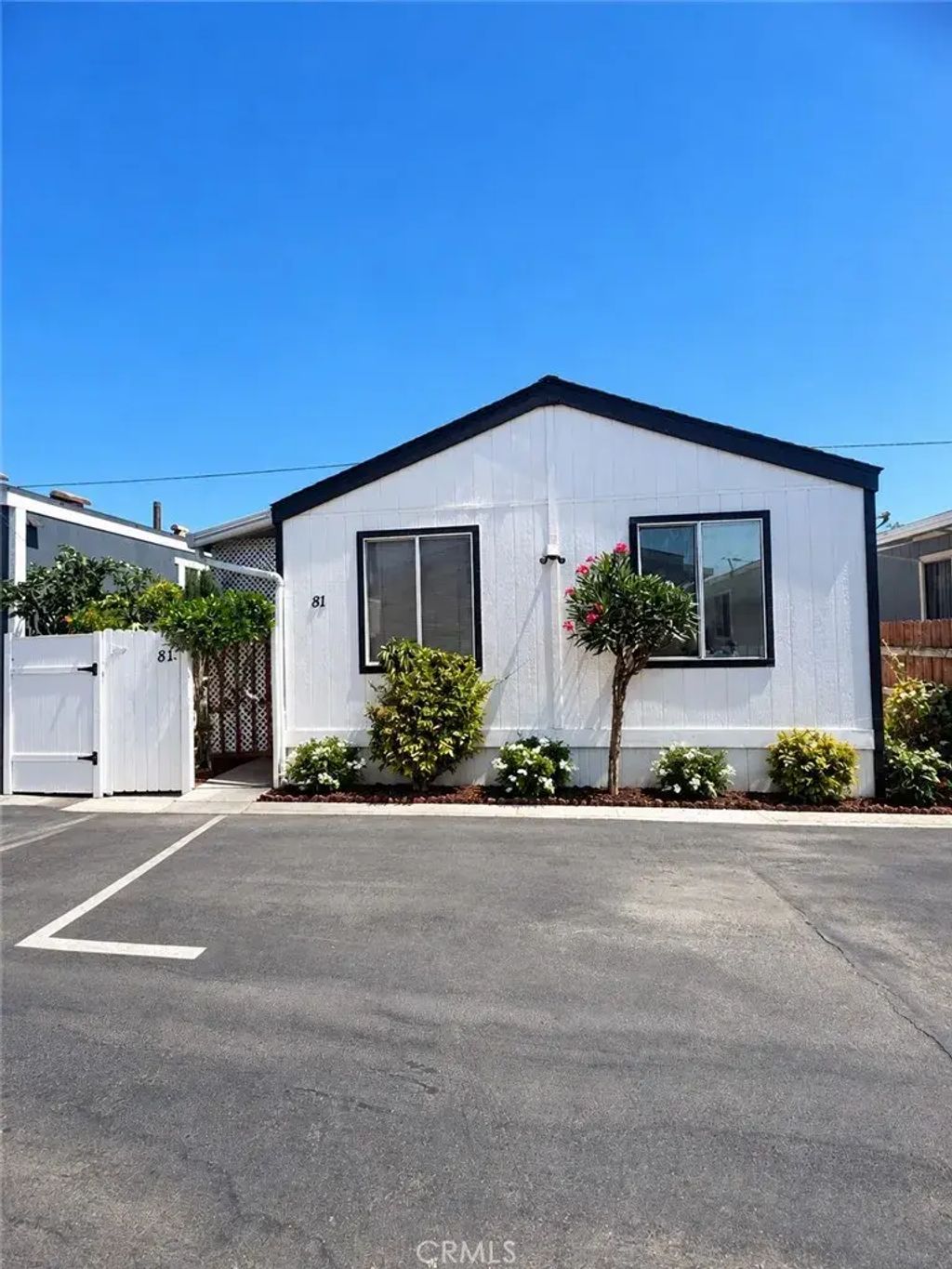7560 Woodman 81, Van Nuys