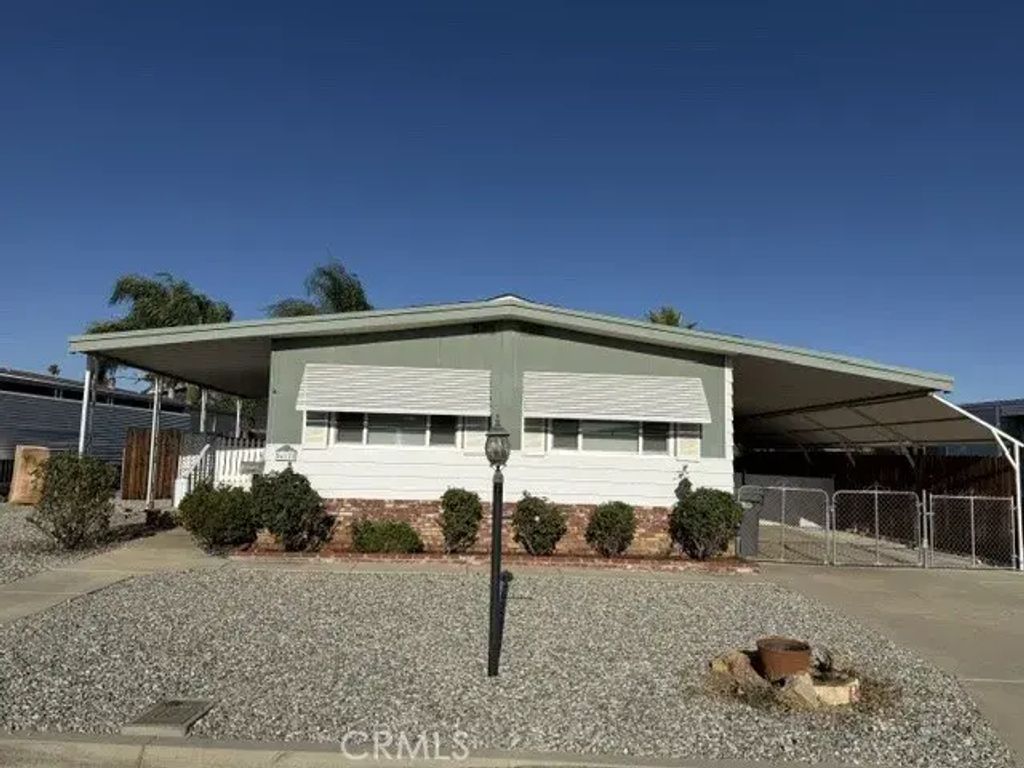 26128 Fountain Palm Drive, Homeland