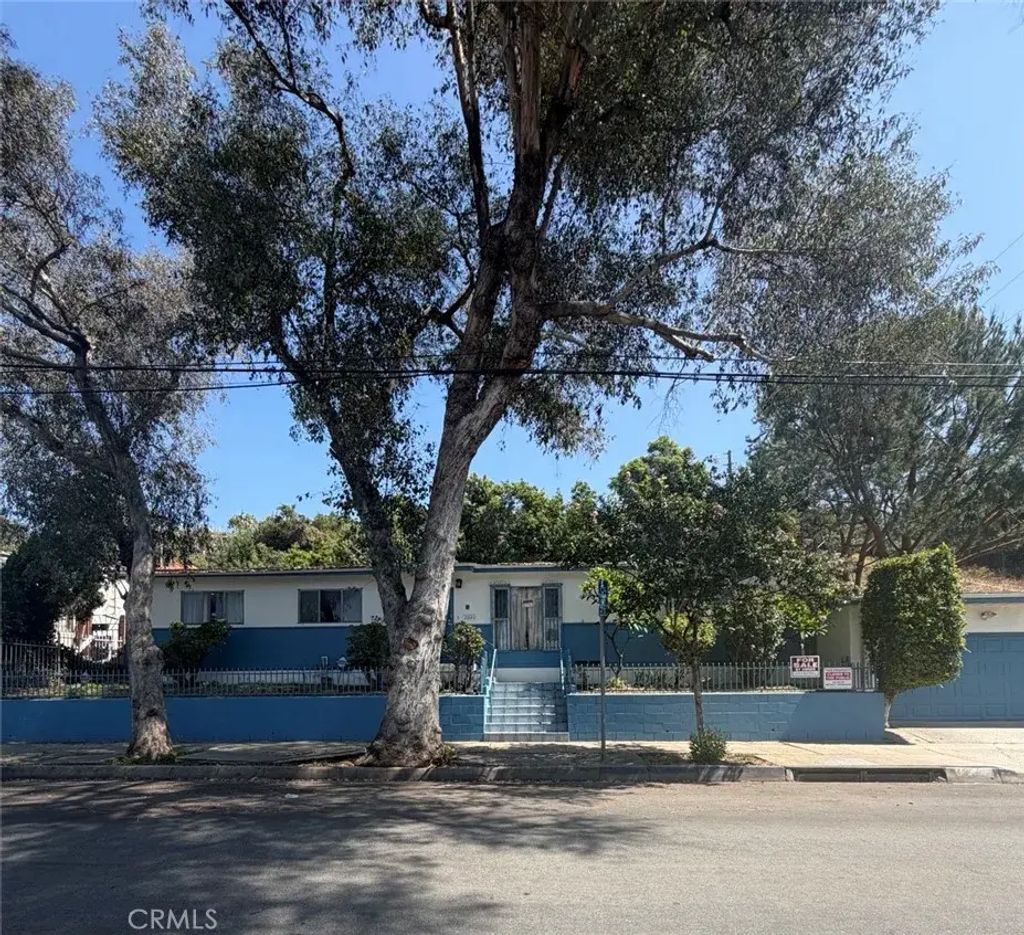 2020 Thomas, Los Angeles