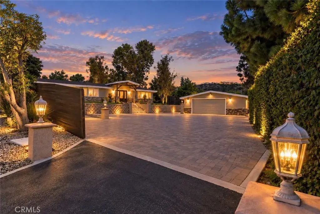 12756 Barrett Lane, North Tustin
