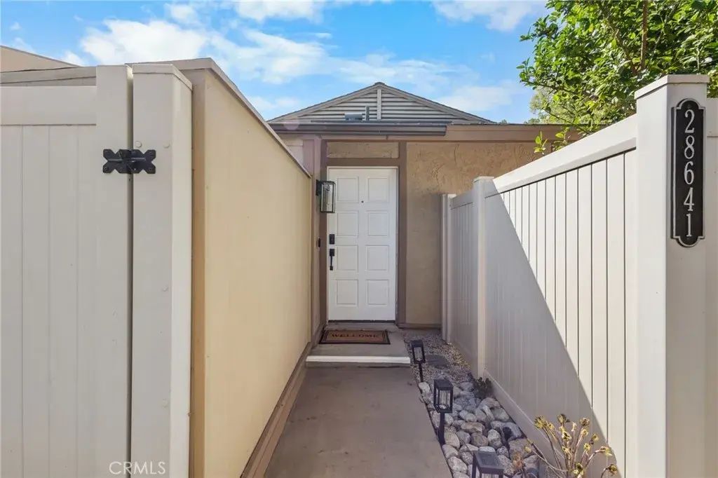 28641 Conejo View Drive, Agoura Hills