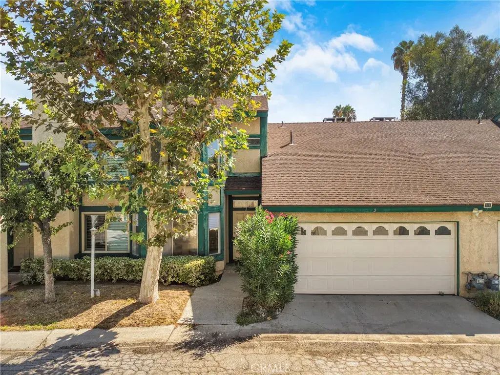 17221 Roscoe Boulevard 2, Northridge