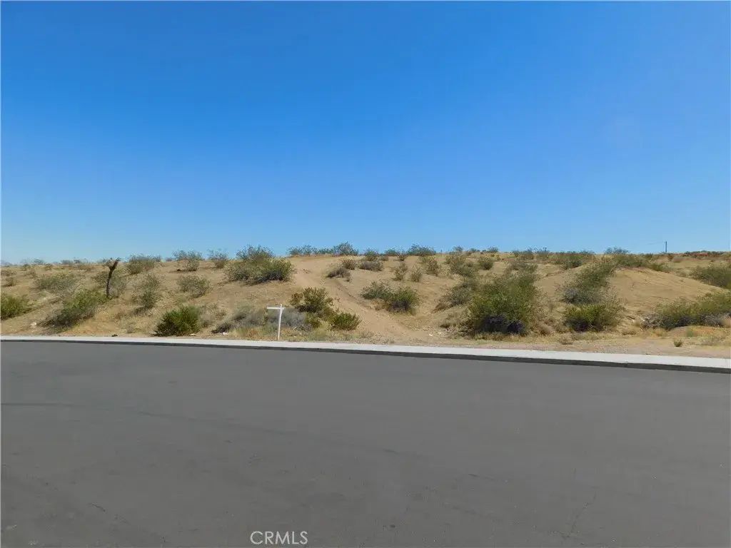 16519 Avalon, Victorville