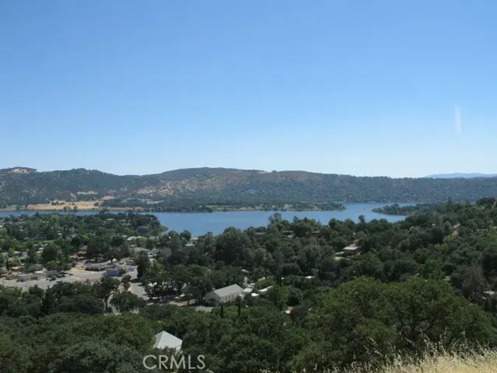 12414 Mountain View, Clearlake Oaks