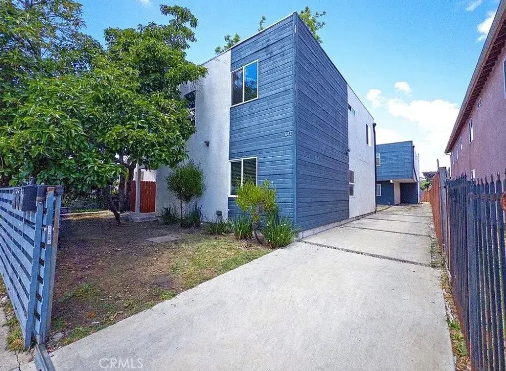 645 W 97th, Los Angeles