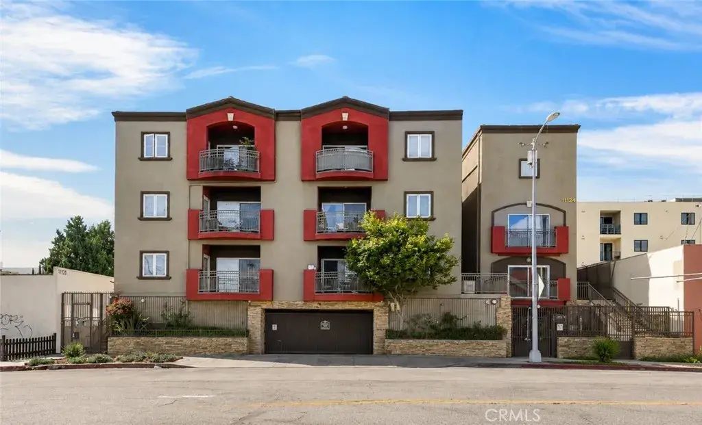 11124 Burbank Street 108, North Hollywood