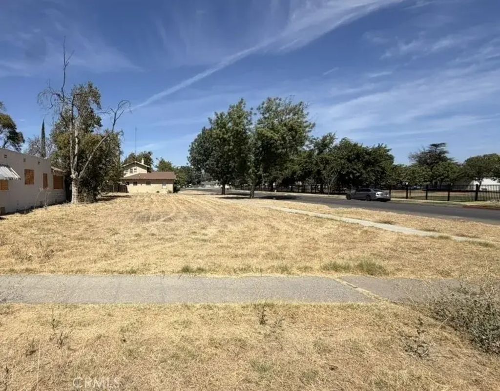 2521 K, Merced