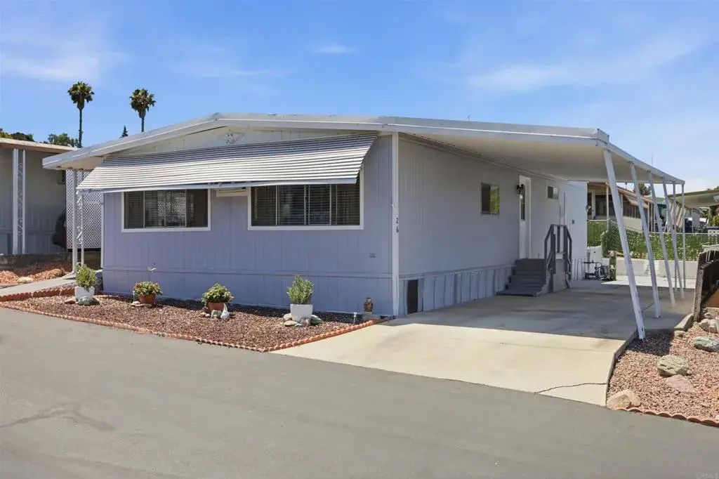 718 Sycamore 26, Vista