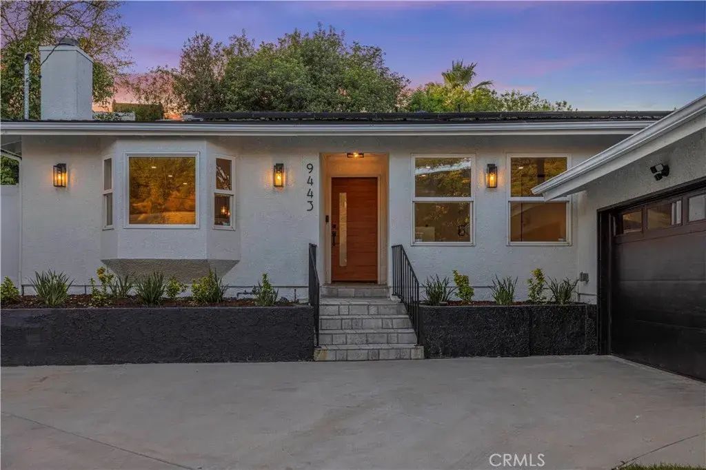 9443 Mclennan Avenue, Northridge