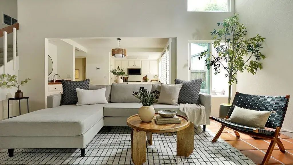 2184 Canyon K, Costa Mesa