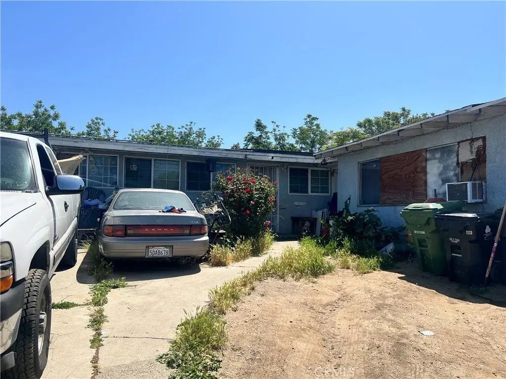 14976 Ryan Street, Sylmar