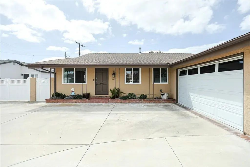 6452 Brown, Huntington Beach