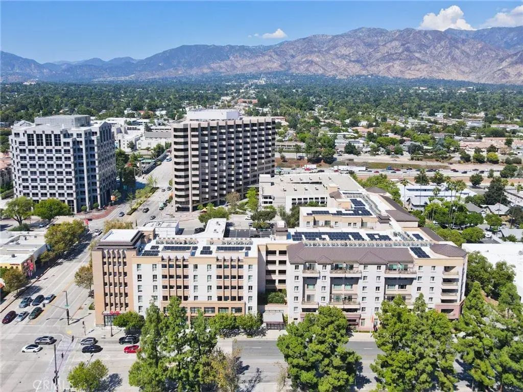 931 E Walnut 607, Pasadena