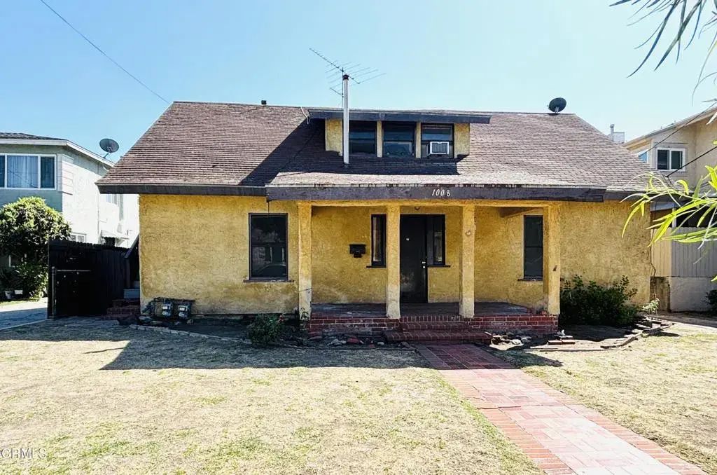 1008 E Windsor Road, Glendale