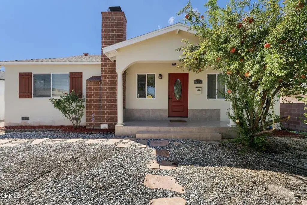 12550 Cantara Street, Los Angeles