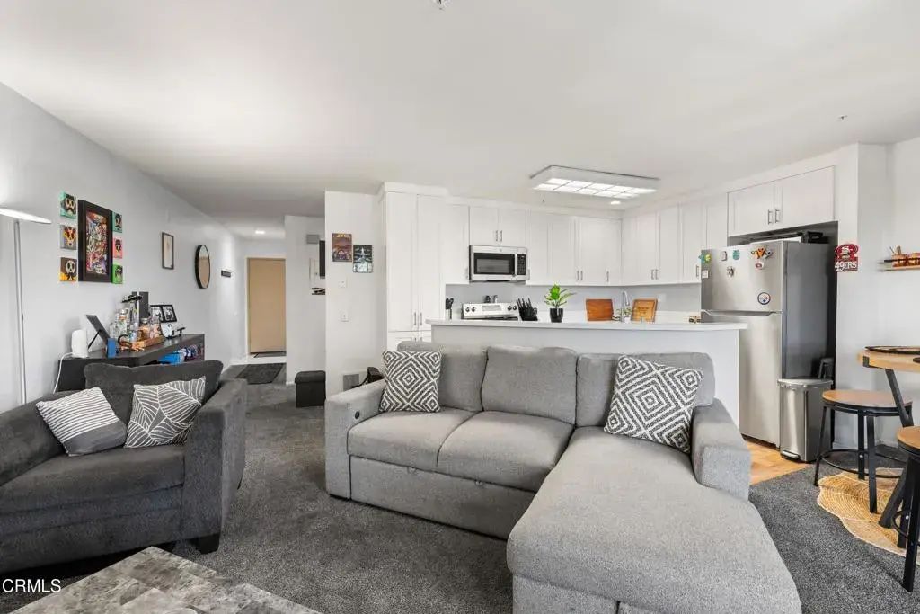 2713 Antonio Avenue 104, Camarillo