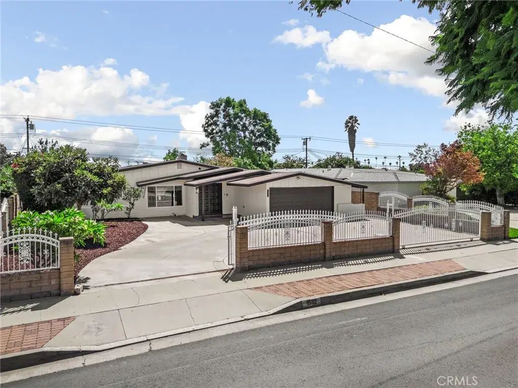 1532 E Rowland Avenue, West Covina