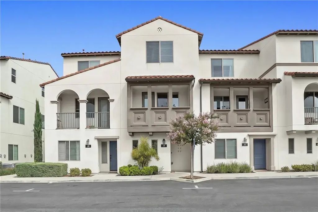 18 Bedford Court, Arcadia