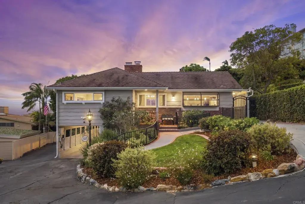 3015 Rogers, 