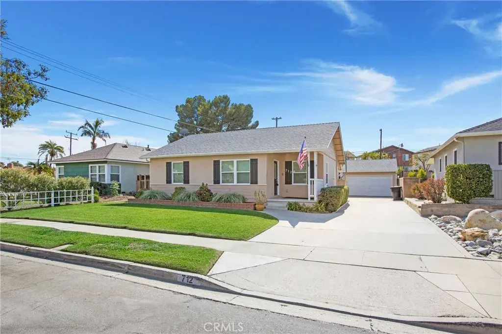 712 E Alder A, Brea