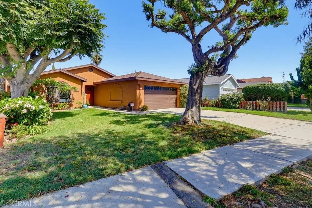 161 E 31st, Long Beach