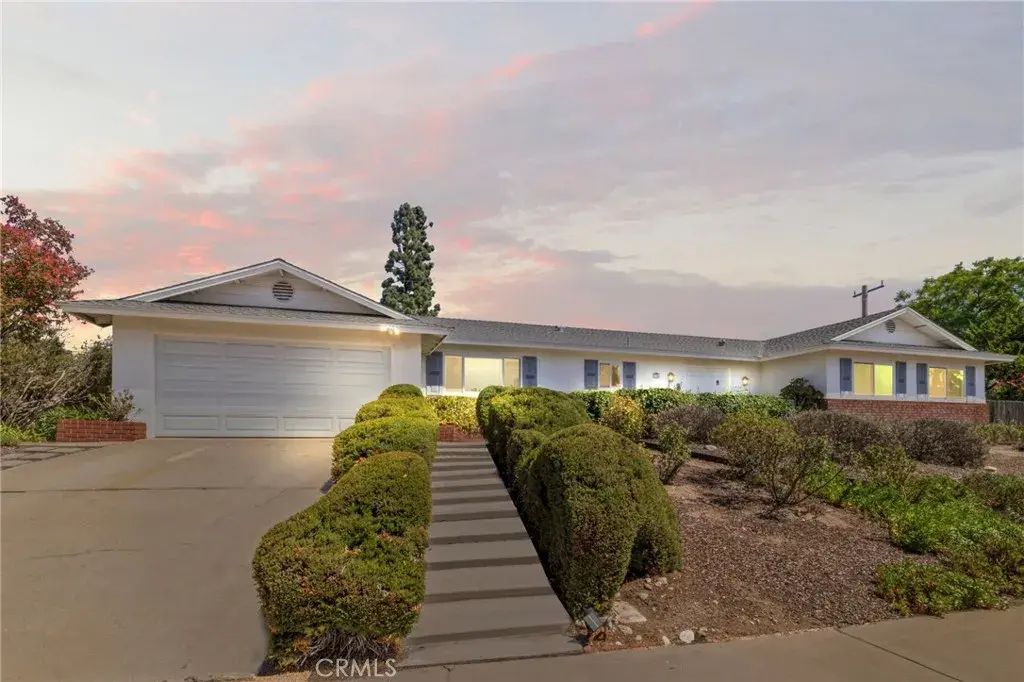 2306 La Sierra Way, Claremont