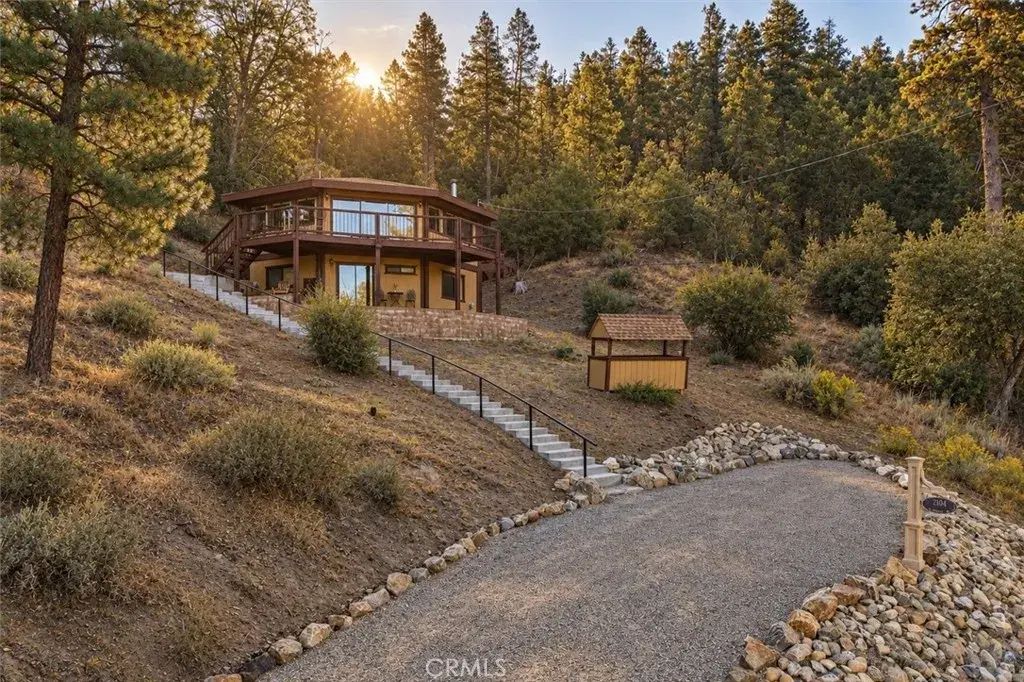 2104 Ironwood Drive, Pine Mountain Club