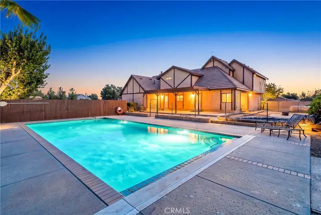 7523 W Avenue A, Rosamond