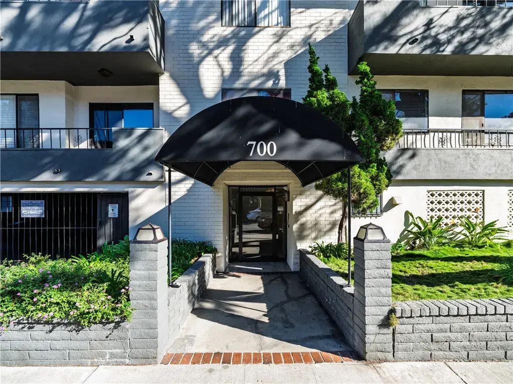 700 Westmount, West Hollywood