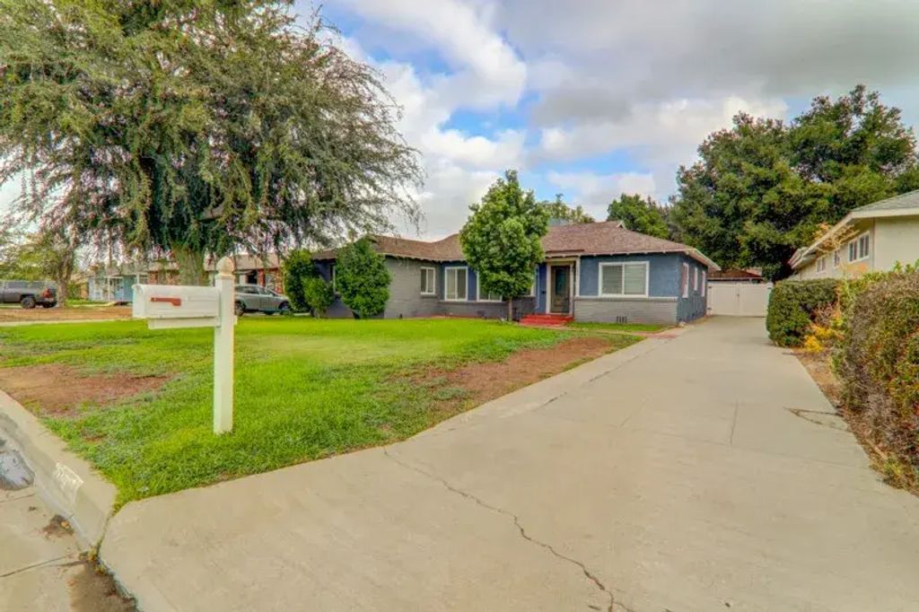 2483 Rancho, Riverside