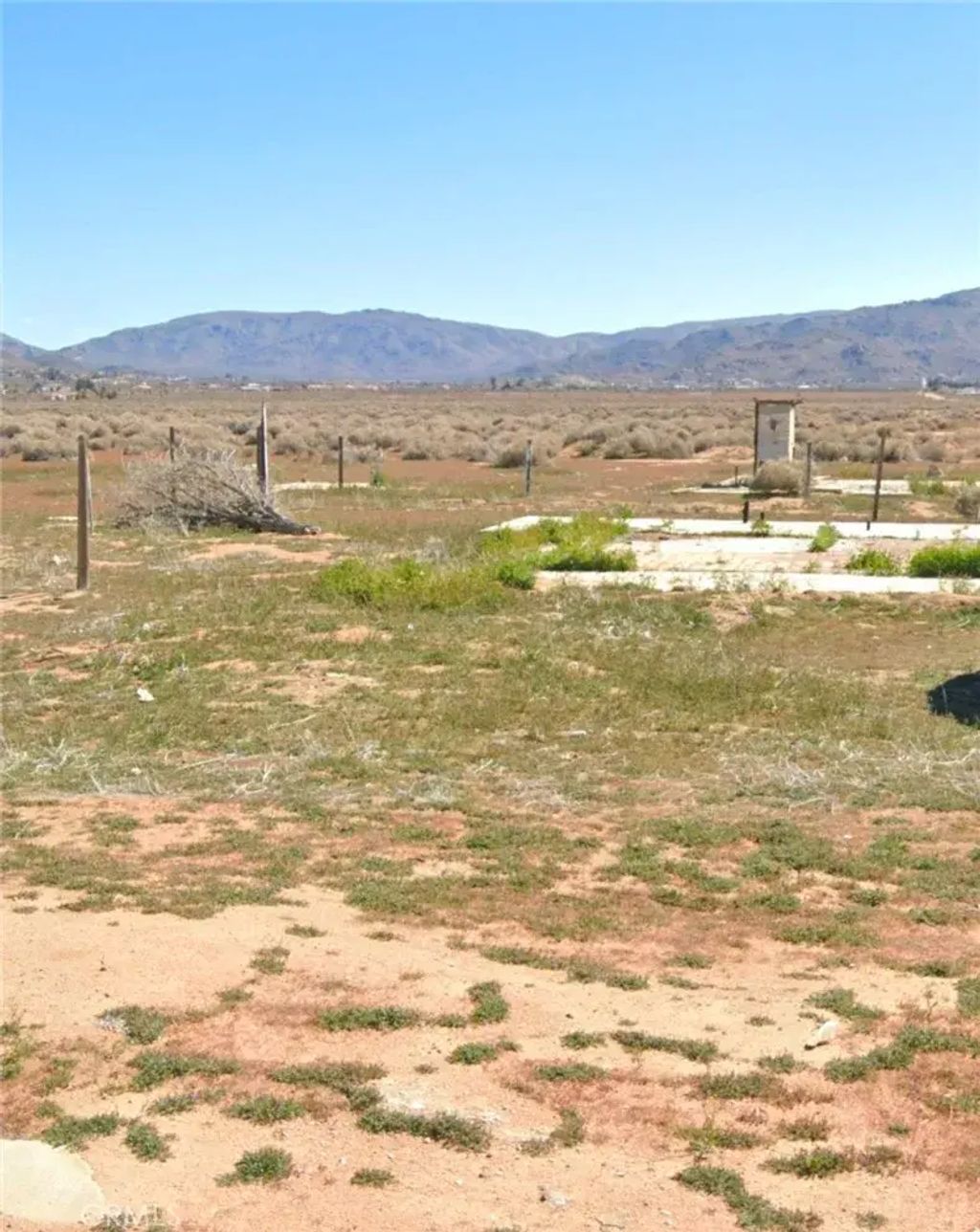 22724 Thunderbird Road, Apple Valley