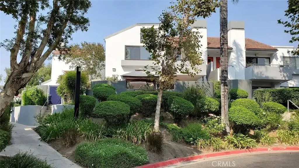 1143 Tivoli Lane 108, Simi Valley