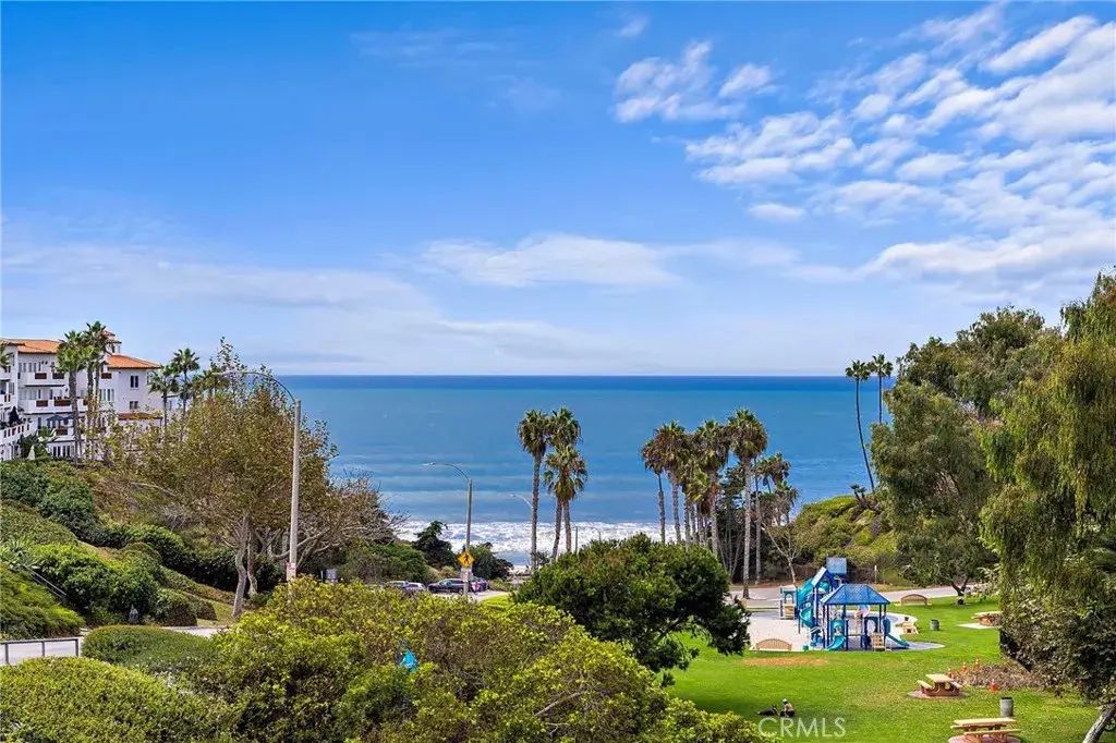 320 Encino Lane 2, San Clemente