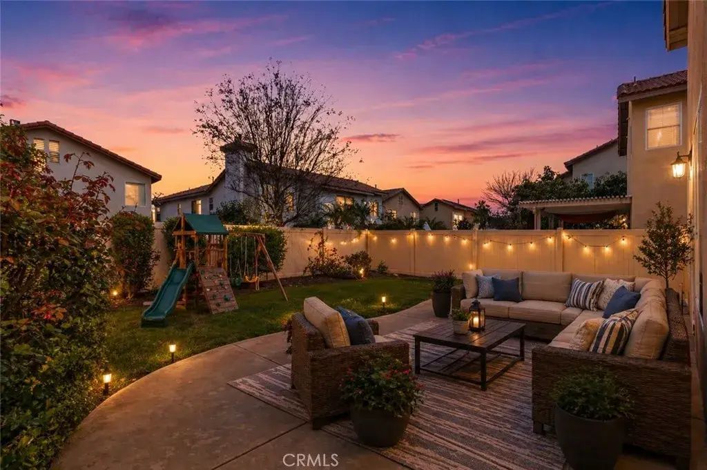 255 Roxanne Lane, Corona