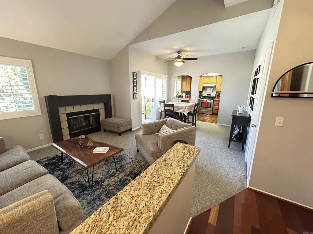 750 Breeze Hill 68, Vista