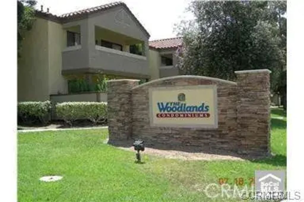 1132 W Blaine Street 104, Riverside