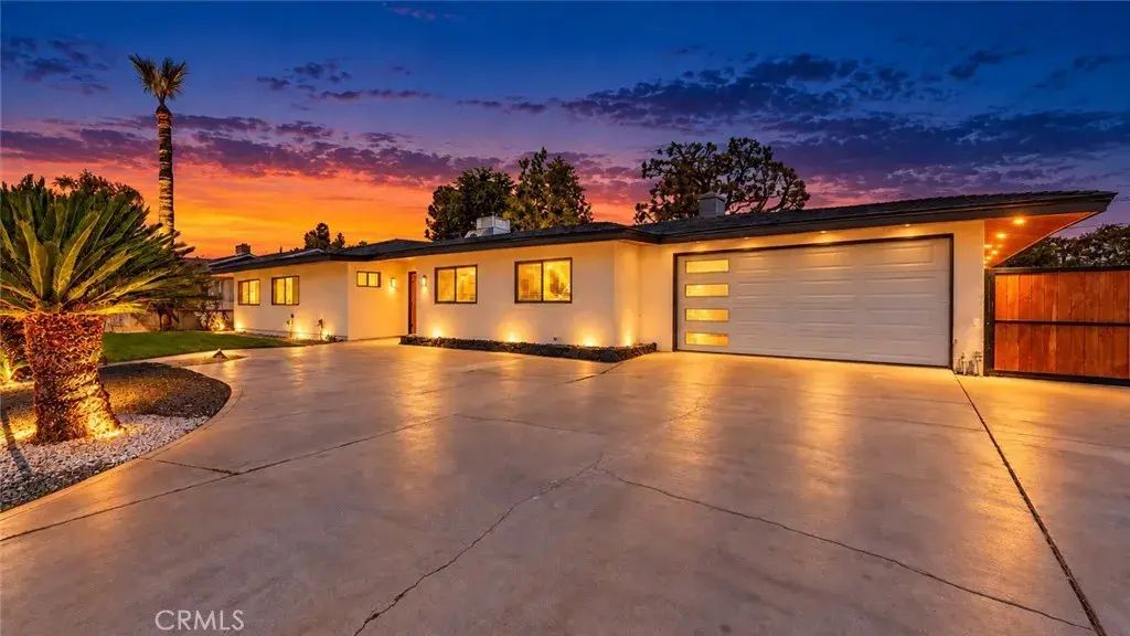 5737 Riverside Avenue, Rialto