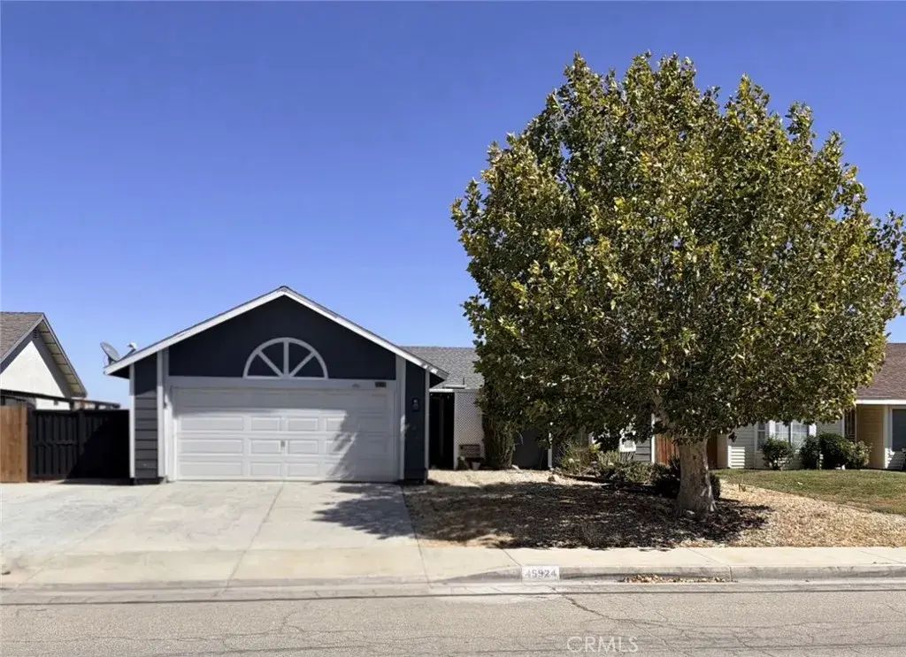 45924 Schamise Street, Lancaster