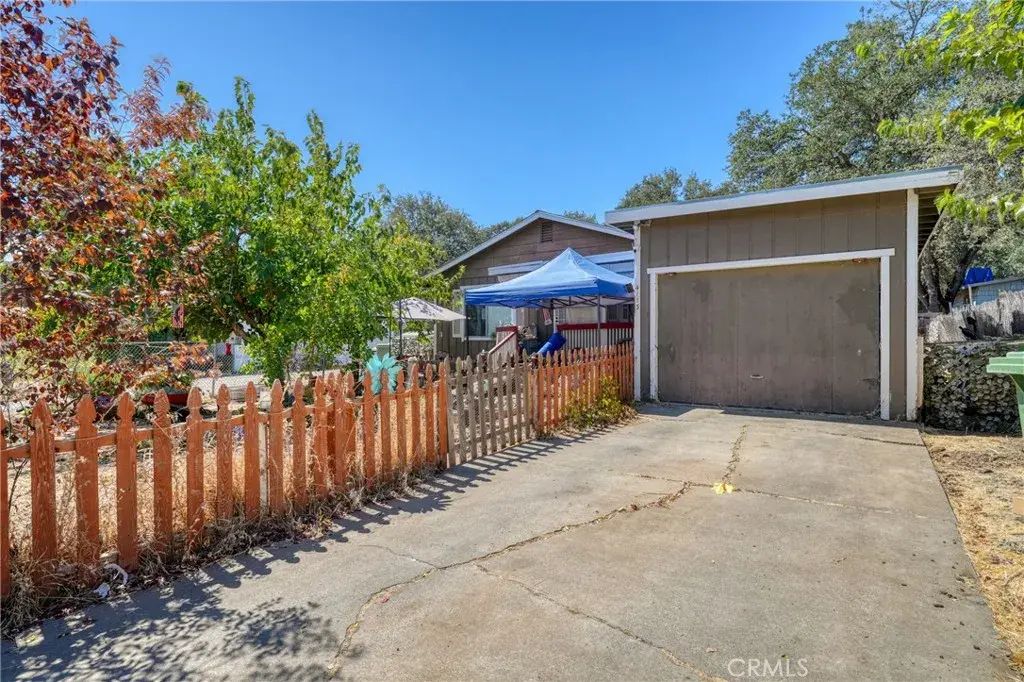 4113 Spruce, Clearlake