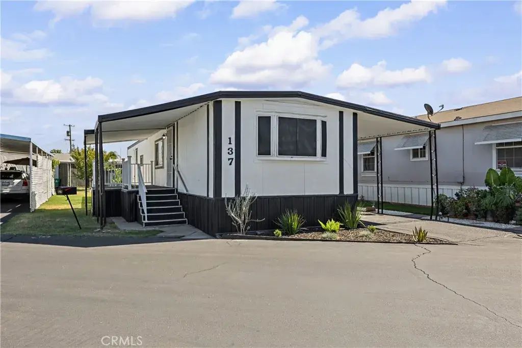 137 Seville 137, Atwater