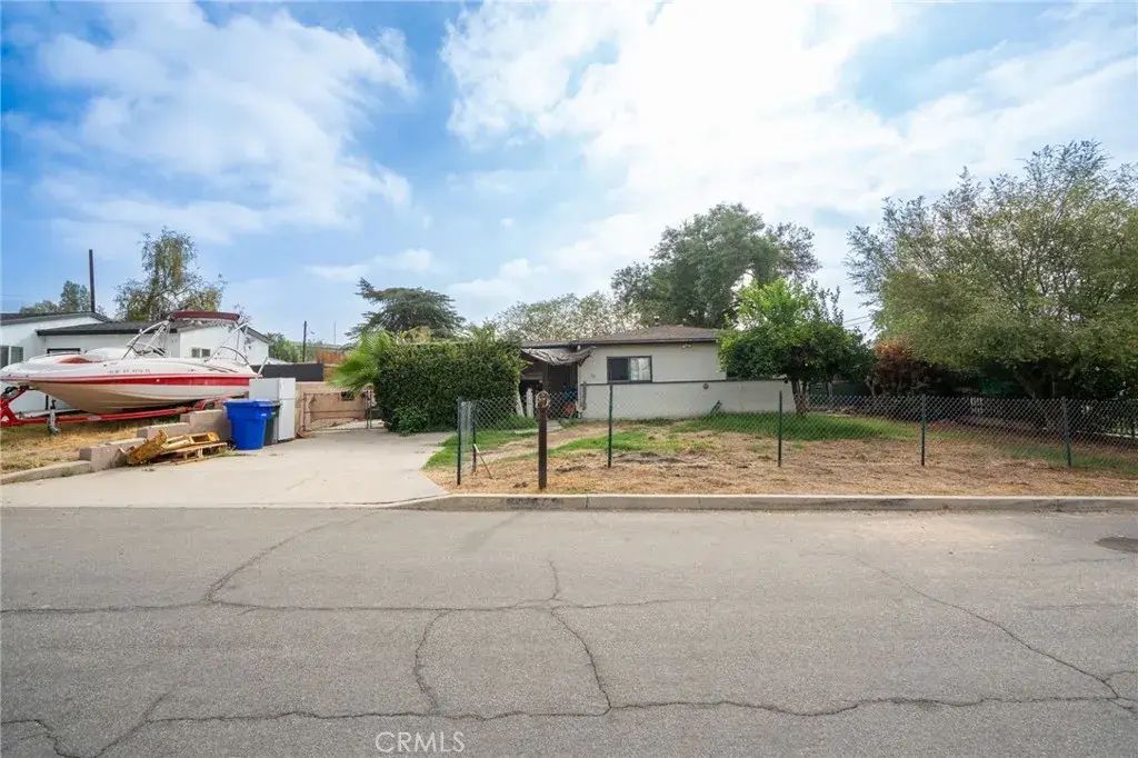 6705 Valaria Drive, Highland