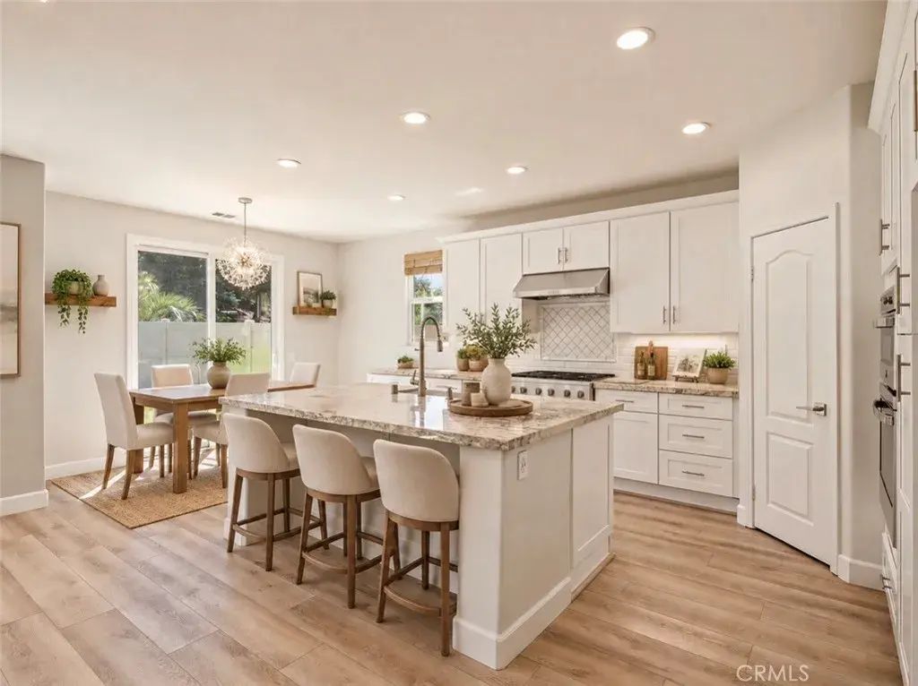 27617 Bottle Brush, Murrieta